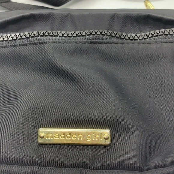 Madden Girl Lightweight Fanny pack - Picture 3 of 4